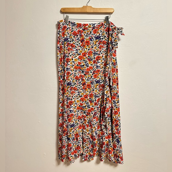 Wild Pony Dresses & Skirts - NEW Wild Pony Women’s Floral Wrap Maxi Skirt Size XL